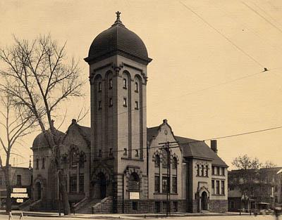 The First Methodist Church in Salt Lake City, circa 1915-1920. It became the First United Methodist Church in 1968, after the merger between the Methodist Church and the Evangelical United Brethren.