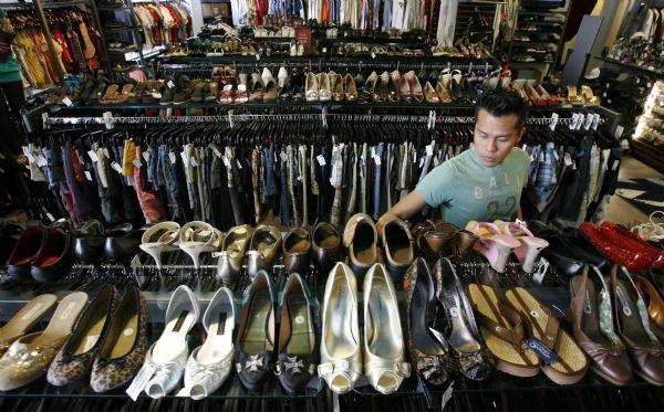 Shopping Uptown Cheapskate Revamps The Image Of Used Duds The Salt Lake Tribune