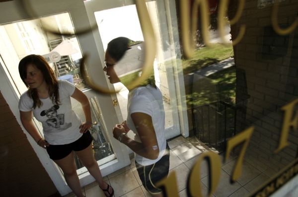 Neighbors Turning Hostile On Hostel The Salt Lake Tribune