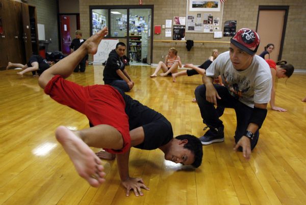 Hip Hop Dancer Defies Gravity And Definition The Salt Lake Tribune