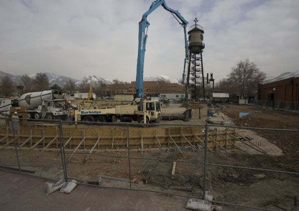 Trolley Square Soldiers On The Salt Lake Tribune