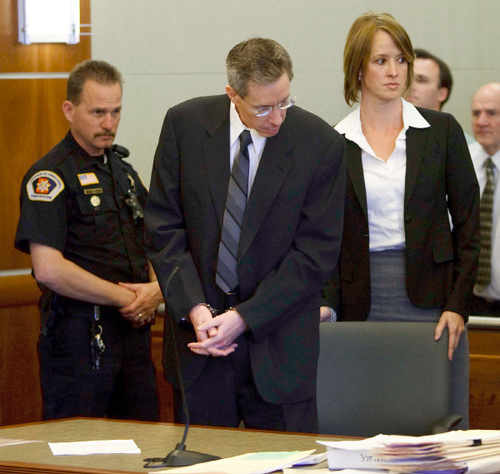 Trent Nelson  |  The Salt Lake Tribune&#xA;Warren Jeffs, leader of the FLDS Church, appeared before Judge Terry Christiansen in Third District Court on Tuesday, Sept. 7, 2010 in West Jordan. At right is his attorney Tara Isaacson.