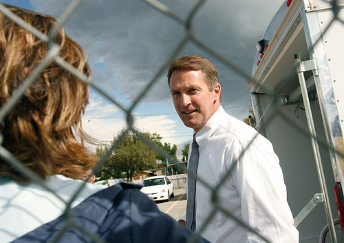 Scott Sommerdorf  l  The Salt Lake Tribune&#xA;Martin Bates, the new Granite School District superintendent, speaks to teachers during his visit to Plymouth Elementary, Thursday, September 9, 2010. &#xA;