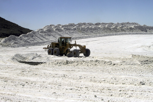 Rick Egan   |  The Salt Lake Tribune&#xA;&#xA;&#xA;Evaporation ponds at Great Salt Lake Minerals, on the shore of the Great Salt Lake, Thursday, September 23, 2010. GSL Minerals makes fertilizer by drawing water from the Great Salt Lake into solar evaporation ponds. Solar energy evaporates water from the ponds and yields the potassium and other minerals.