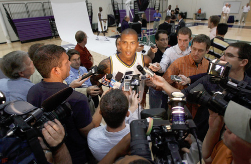 Francisco Kjolseth  |  The Salt Lake Tribune
Utah Jazz guard Raja Bell gets surrounded by media as he answers questions during Jazz media day at the team's practice facility in Salt Lake City on Monday, Sept. 27, 2010.
Salt Lake City, Sept. 27, 2010.