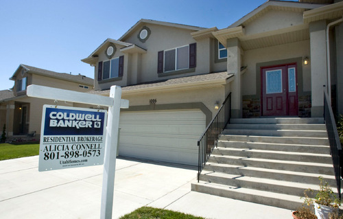 Steve Griffin  |  The Salt Lake Tribune
 
Single-family home sales in Salt Lake County declined nearly 21 percent to 1,910 in the third quarter compared with the same three-month period a year ago, according to a new report.