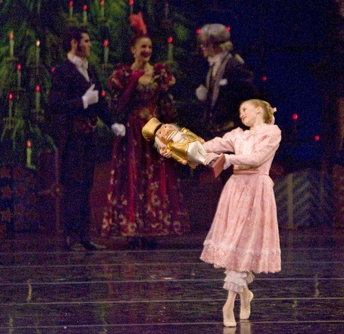 The dress rehearsal for this years production of The Nutcracker at The Browning Center in Ogden on Wednesday, November 25,2009  photo:Paul Fraughton/ The Salt Lake Tribune