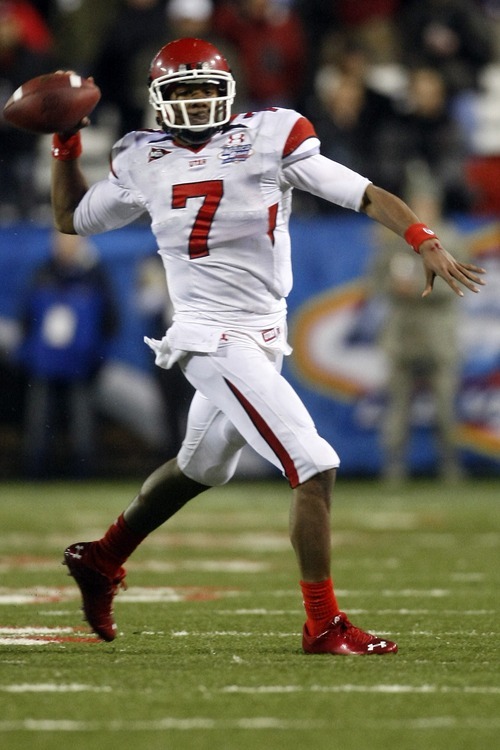 Chris Detrick  |  The Salt Lake Tribune 
Utah Utes quarterback Terrance Cain #7 during the first half of the Maaco Bowl at Sam Boyd Stadium Wednesday December 22, 2010.   Boise State is winning the game 16-3.