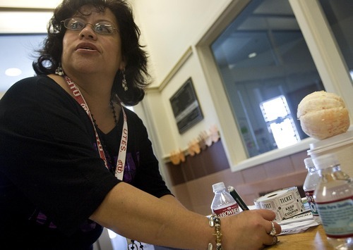 Djamila Grossman  |  The Salt Lake Tribune
Maria Barajas takes notes at a nutrition fair she organized at Rose Park Elementary School, Saturday, Nov. 13, 2010. The fair was intended to educate community members about eating right, diabetes, and eating disorders, among other issues.