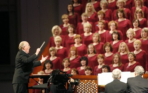 Scott Sommerdorf  |  The Salt Lake Tribune
Music Director Mack Wilberg directs the Mormon Tabernacle Choir in 