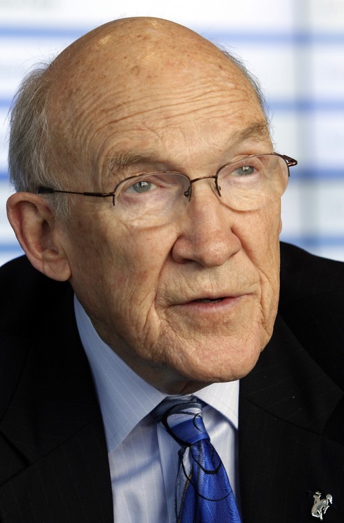 Rick Egan   |  The Salt Lake Tribune
Former U.S. Sen. Alan Simpson, co-chairman of President Barack Obama's bipartisan fiscal commission to balance the budget, warned Friday in Salt Lake City, 