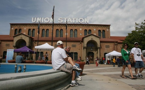 Leah Hogsten  |  The Salt Lake Tribune
The 8th annual Ogden Arts Festival  at Ogden's Historic Union Station,  Saturday, June 11 2011 in Ogden . The free event featured works of more than 60 local and regional artists, live music, exhibits and art activities for kids.