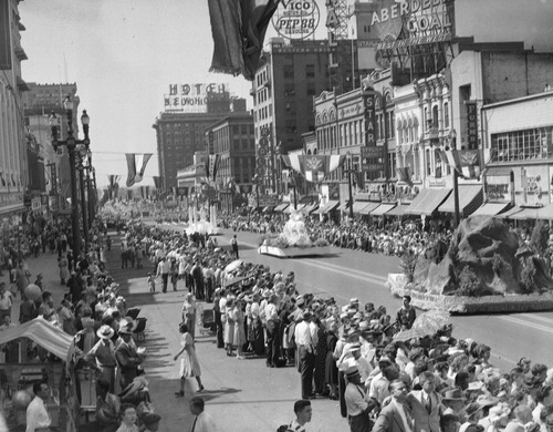 Tribune file photo

Huge crowds gather to watch the Days of '47 Parade on July 24, 1947.