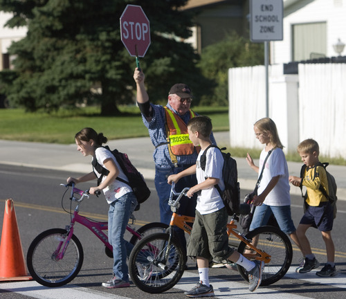 3 Things Crossing Guards Want You and Your Kids To Know - Safe Routes Utah