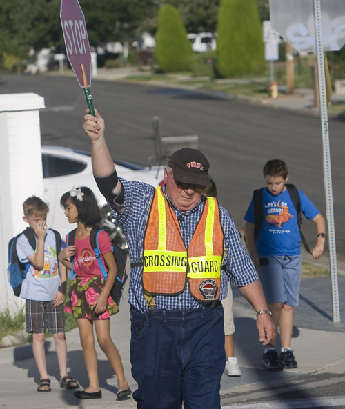 3 Things Crossing Guards Want You and Your Kids To Know - Safe Routes Utah