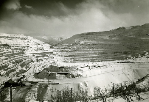 Tribune file photo

The Utah Copper Company, now known as Kennecott, is seen in this 1952 photo.