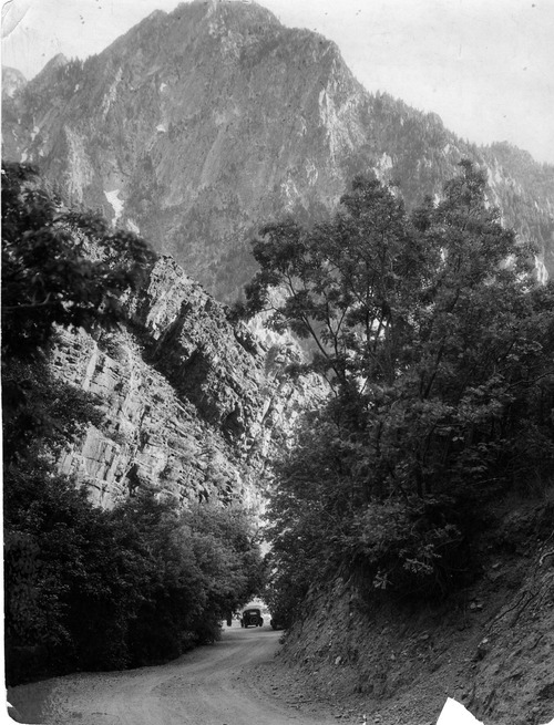 Salt Lake Tribune Archive

Big Cottonwood Canyon near Brighton Ski Resort 1938.