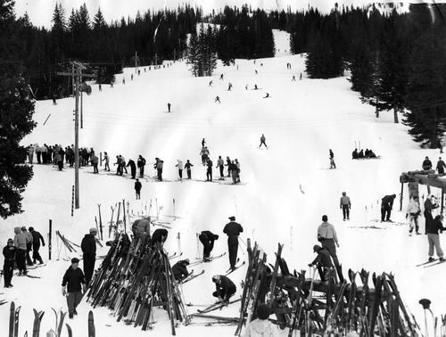 Salt Lake Tribune Archive

Brighton Ski Resort January 1952.