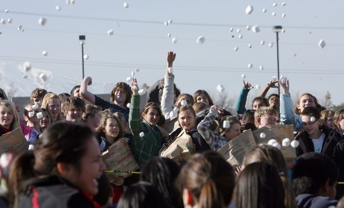 Steve Griffin  |  The Salt Lake Tribune

Hundreds of students at Eisenhower Junior High School try to set a new world record for the world's largest marshmallow fight by throwing or tossing nearly 2,000 pounds of 140,000 regular-sized marshmallows in about 15 minutes in Taylorsville Friday.