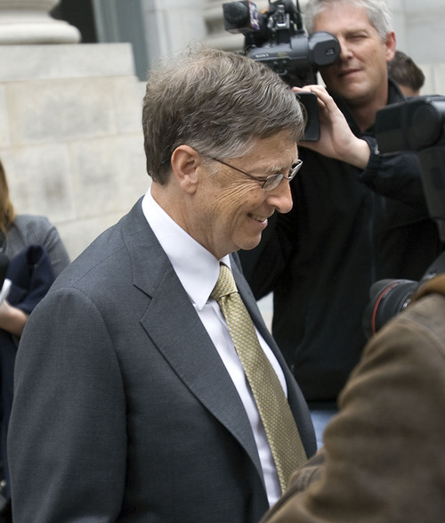 Al Hartmann  |  The Salt Lake Tribune
Bill Gates leaves federal court in Salt Lake City on Nov. 21 after his first of two days of testimony in a lawsuit pitting Novell against Microsoft.