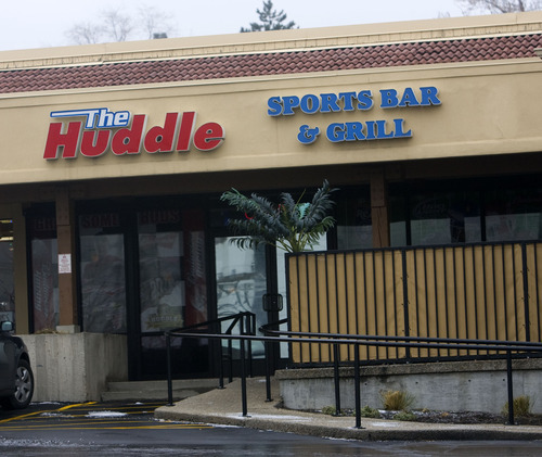 The Salt Lake Tribune 
The Huddle Sports Bar and Grill at 2400 Fort Union Blvd. in Cottonwood Heights was among the bars with the highest number of health violations in 2010-11.