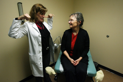 Francisco Kjolseth  |  The Salt Lake Tribune
Dr. Beth Hanlon talks to Jayne Luke, 61, about keeping a diary of food she eats that trigger headaches. Reaching for a more personalized approach to medicine, Hanlon is switching to a concierge practice model and reducing her patient load by two-thirds. (Alpine Medical Group, 1060 East 100 South in Salt Lake City).