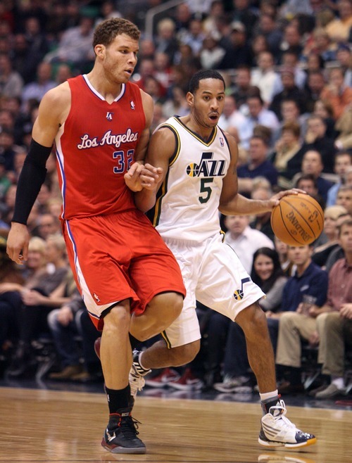 Steve Griffin  |  The Salt Lake Tribune


Utah's Devin Harris drives past Blake Griffin, of the Clippers, during first half action of the Utah Jazz versus Los Angeles Clippers game at EnergySolutions Arean in Salt Lake City, Utah  Tuesday, January 17, 2012.