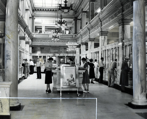 Tribune file photo

Patrons fill the Walker Bank lobby in this 1941 photo.