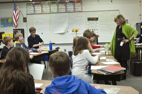 Chris Detrick  |  The Salt Lake Tribune
Linda Walker teaches math in her fifth-grade class at Ridgecrest Elementary in Cottonwood Heights. The educator and artist has been named Utah Educator of the Year by the nonprofit Artistic Resource for Teachers and Students Inc. (A.R.T.S. Inc.).