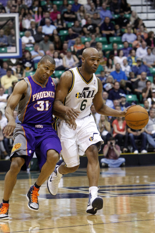 Chris Detrick  |  The Salt Lake Tribune
Utah Jazz point guard Jamaal Tinsley (6) is guarded by Phoenix Suns point guard Sebastian Telfair (31) during the second quarter of the game at EnergySolutions Arena Wednesday April 4, 2012. At half time, Phoenix is winning the game 58-56.