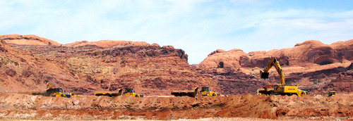 Judy Fahys | Tribune file photo
The massive pile of uranium tailings at the old Atlas site near Moab.