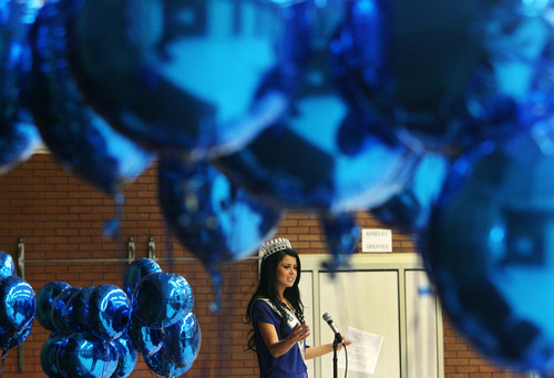 Steve Griffin/The Salt Lake Tribune
Kendyl Bell, 2012 Miss Utah USA, didn't find out she had asthma untll she was 17 so created Blue Balloon Day to encourage environments where everyone can breath clean air and have healthy lungs. In conjunction with World Asthma Day,  Bell talked with students at Scera Park Elementary, about asthma, during assembly  in Orem, Utah Tuesday May 1, 2012.
