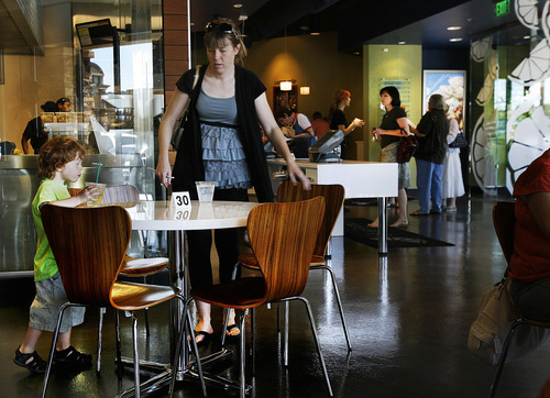 Scott Sommerdorf  |  The Salt Lake Tribune             

The Blue Lemon in Cottonwood Heights, the latest in the Utah chain, serves healthy food in a fast-casual atmosphere, with a menu peppered with fine dining touches, such as aioli sauce, heirloom tomatoes and emulsion.