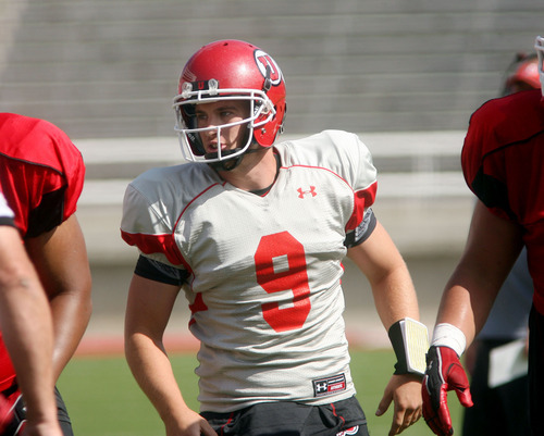 Steve Griffin | The Salt Lake Tribune


Utah quarterback Jon Hayes runs up field during a scrimmage Aug. 9, 2012.