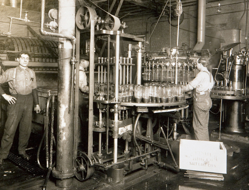 Bottling machine at Fisher Brewery in 1914. Courtesy of the Utah Historical Society