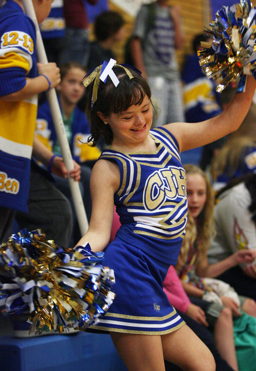 Centerville Jr. High cheer squad welcomes kids of all abilities - The Salt  Lake Tribune