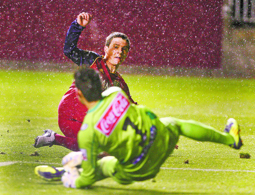 Steve Griffin | The Salt Lake Tribune


Real Salt Lake's Will Johnson slides to the ground as his shot is scooped up by C.S. Herediano goal keeper Leo Moreira during first half action of the their CONCACAF match at Rio TInto Stadium in Sandy, Utah Tuesday October 23, 2012.