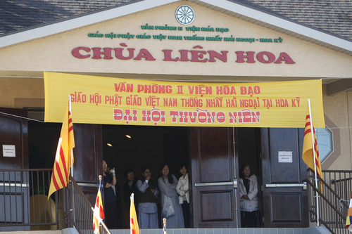 Chris Detrick  |  The Salt Lake Tribune
Members of the local Buddhist congregation of Pho Quang Temple protest outside the Temple Lien Hoa Buddhist on Saturday, Oct. 6, 2012. They hoped to highlight their conflict to the monks, who belong to the California-based Vietnamese-American Unified Buddhist Congress, which is seeking to take control of Pho Quang.
