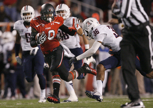 Utah Utes wide receiver DeVonte Christopher (10) gained 42 yards on this reception that led to Coleman Petersen's touch down run to give the Utes a 7-3 lead on Saturday, November 17, 2012. Arizona led utah 17-14 at Rice-Eccles Stadium. (AP Photo/The Salt Lake Tribune, Scott Sommerdorf)