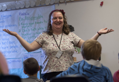 Steve Griffin | The Salt Lake Tribune
Rebecca Elder teaches her fourth-grade class at McMillan Elementary School in Murray.