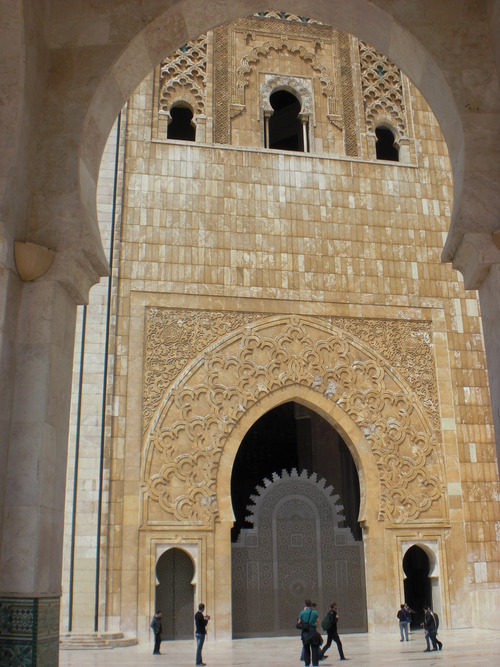 Students admire the architecture in Morocco as part of a study abroad program. Courtesy | Jennifer Shontz Burrow-Sanchez