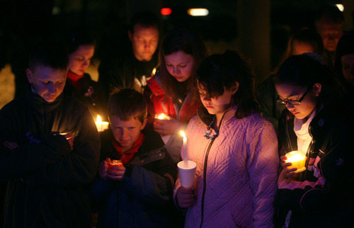 Steve Griffin | The Salt Lake Tribune


Children hold candles as they bow their heads during a prayer at a vigil for Susan Powell and her sons, Charlie and Braden Powell, at West View Park in West Valley City, Utah Tuesday February 5, 2013. The vigil was to commemorate the one year anniversary of the boy's death.