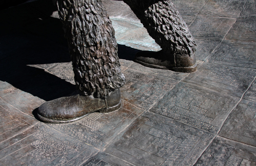 Francisco Kjolseth  |  The Salt Lake Tribune
The Panguitch quilt walk sculpture by Stanley Q. Johnson.