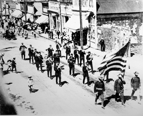 (Salt Lake Tribune archives)

The July Fourth parade in Eureka, Utah, in 1906.