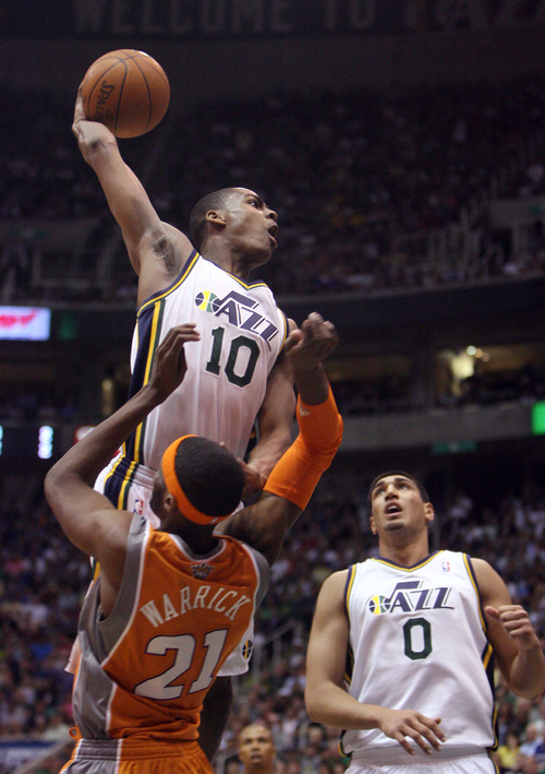 Steve Griffin/The Salt Lake Tribune


Utah's Alec Burks soars over Phoenix's Hakim Warrick as he tries to slam the ball during first half action in the Jazz versus Suns basketball game at EnergySolutions Arena in Salt Lake City, Utah Tuesday April 24, 2012. Warrick picked up a foul on the play.