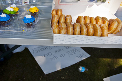 Chris Detrick  |  The Salt Lake Tribune
Donuts and cupcakes during a rally to support police officers in their right to defend themselves "without fear of retribution from the Salt Lake County District Attorney" at the Salt Lake City and County Building Wednesday August 14, 2013.