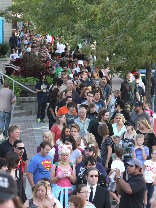 Rick Egan  | The Salt Lake Tribune 

Hundreds line up for the Salt Lake ComiCon at the Salt Palace,  Wednesday, September 4, 2013.