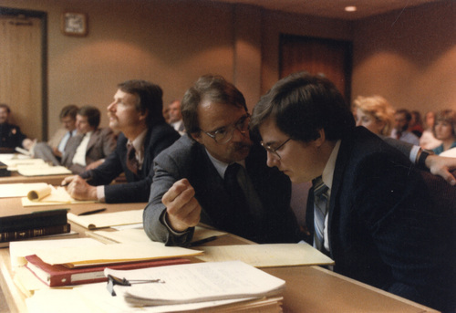 Salt Lake Tribune file photo

Ron Yengich speaks with Mark Hofmann during the forger's trial.