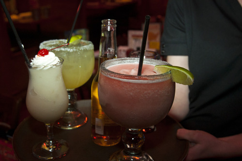 Tribune file photo
Liquor commissioners voted Tuesday to allow restaurants to set their own policies ensuring diners order food with alcoholic beverages.
