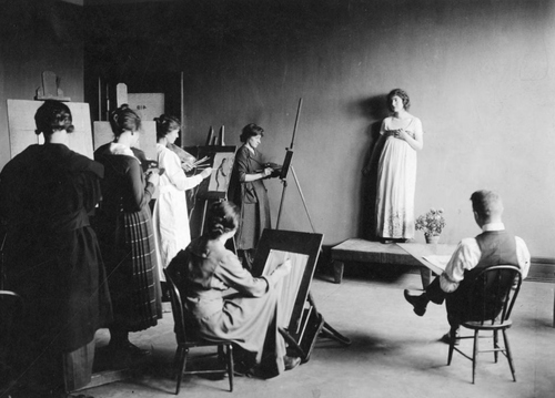 Photo Courtesy Utah State Historical Society

A University of Utah figure drawing class in the early 1900's.